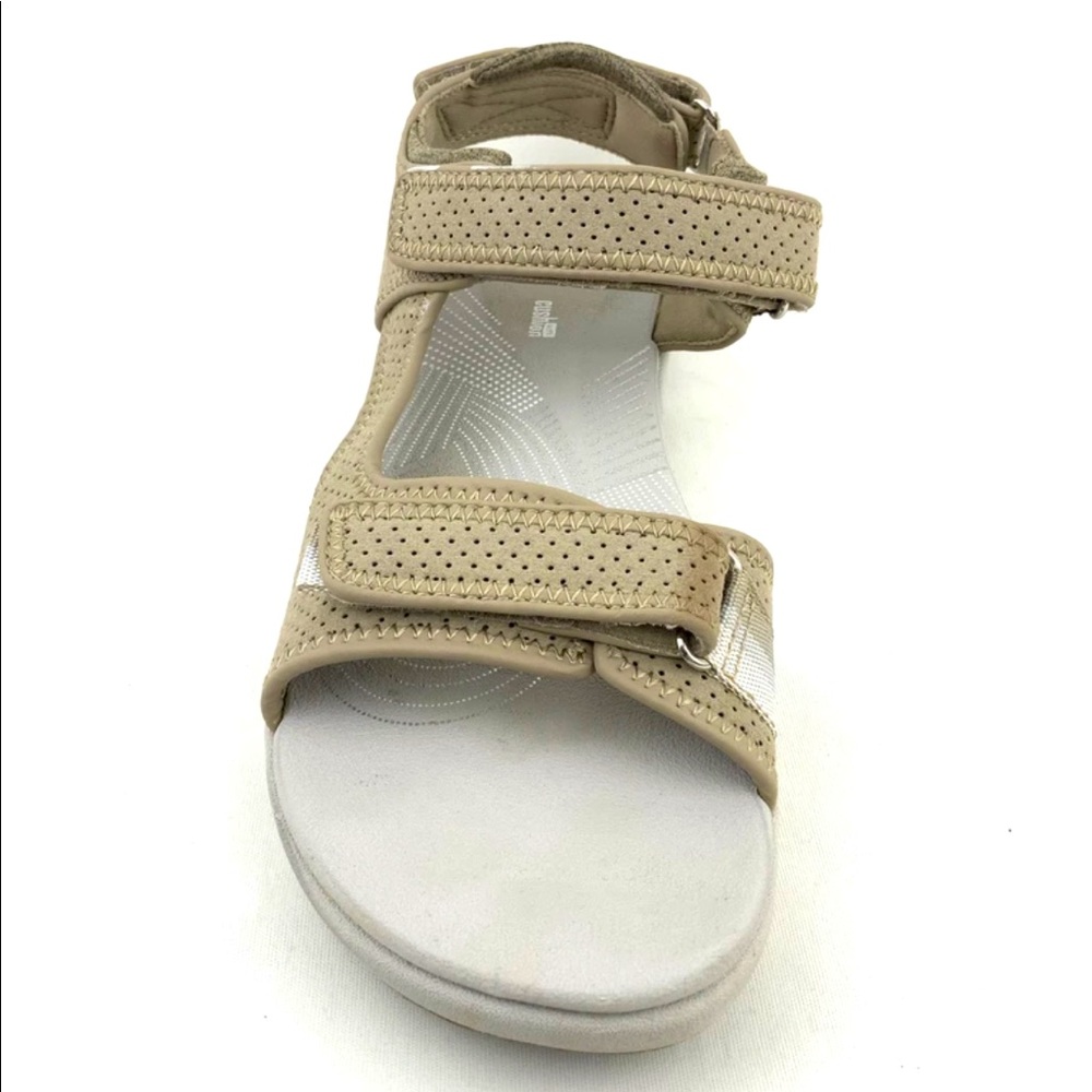 Clarks Cloudsteppers Sandals Beige Tan Size 9W